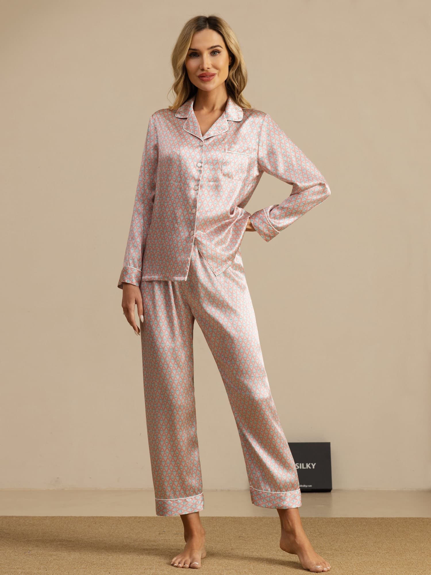 Pink Heart Geo / XL(16)